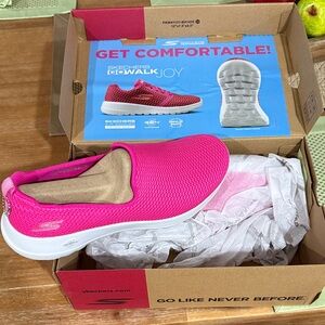 Skechers GOwalk Joy Slip-On Shoe - Hot Pink